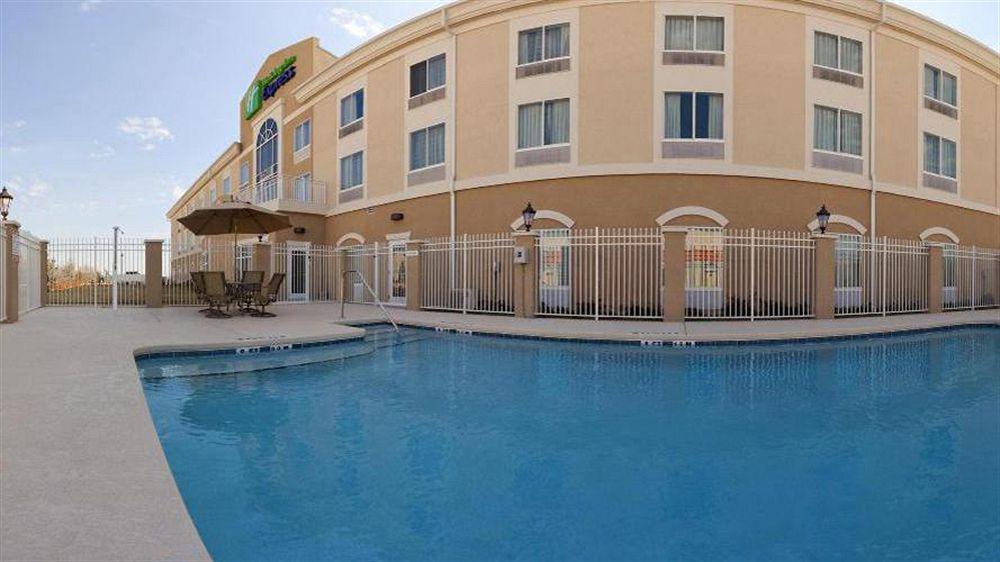Holiday Inn Express Lake Wales North-Winter Haven By Ihg Waverly Bagian luar foto