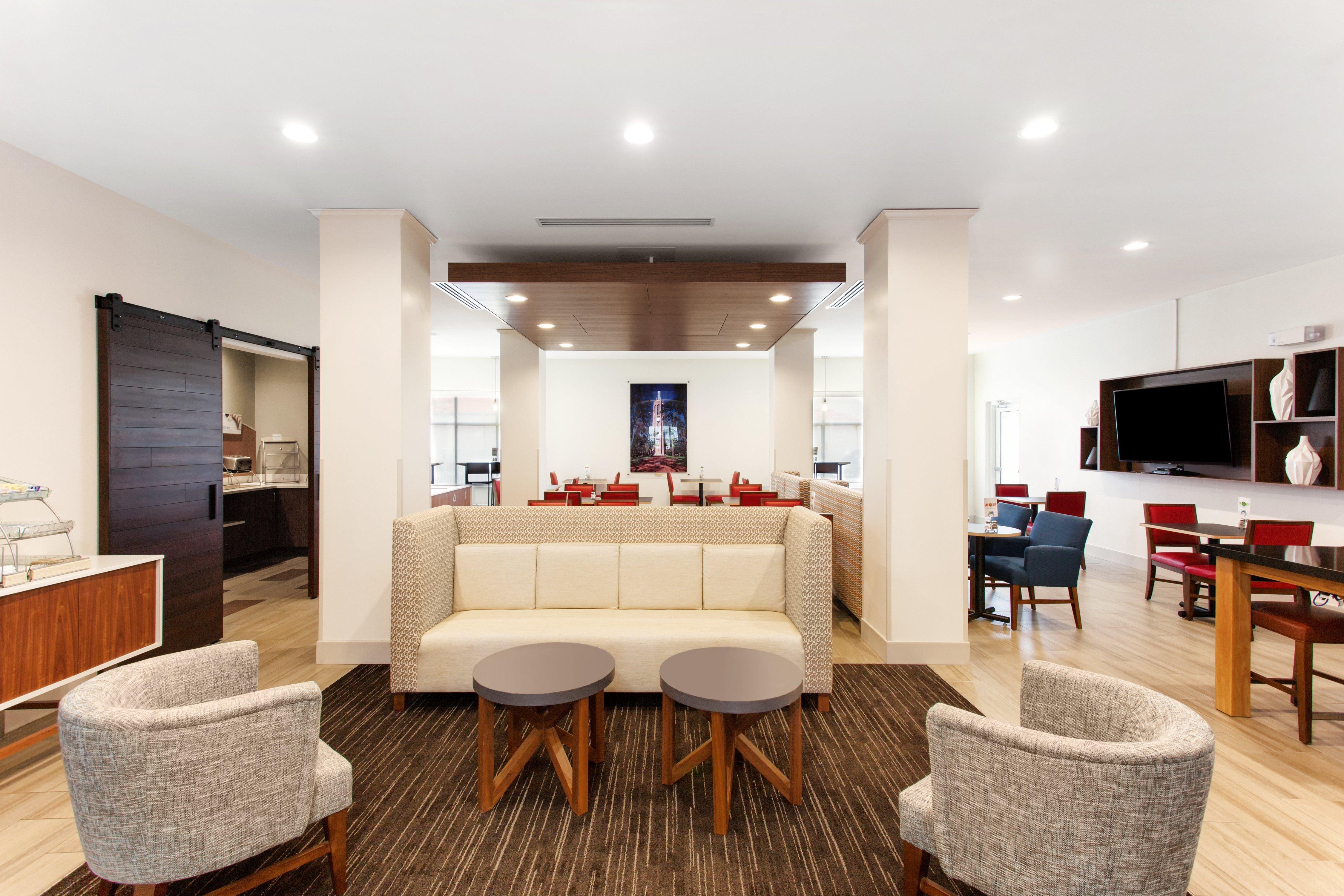 Holiday Inn Express Lake Wales North-Winter Haven By Ihg Waverly Bagian luar foto