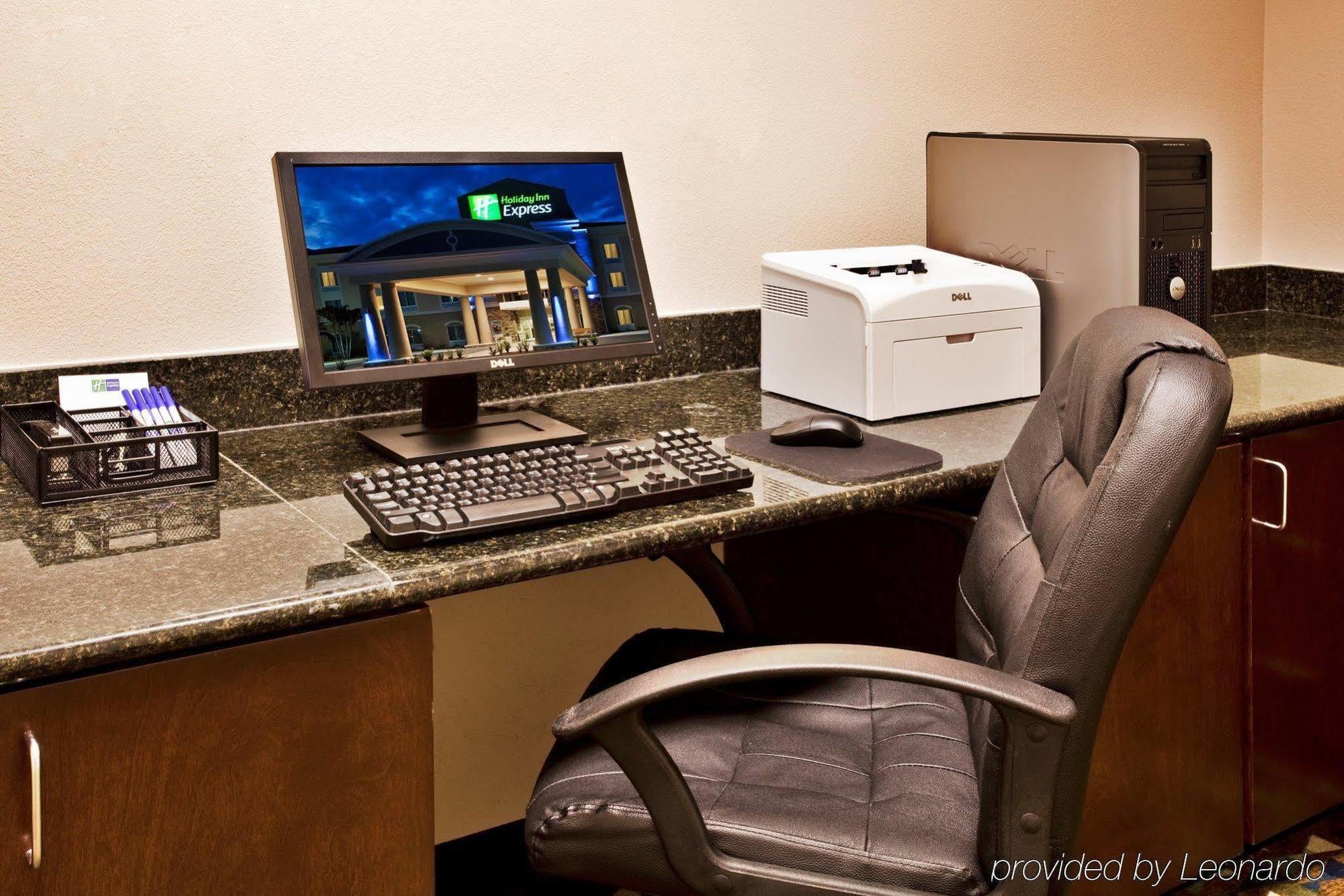 Holiday Inn Express Lake Wales North-Winter Haven By Ihg Waverly Bagian luar foto