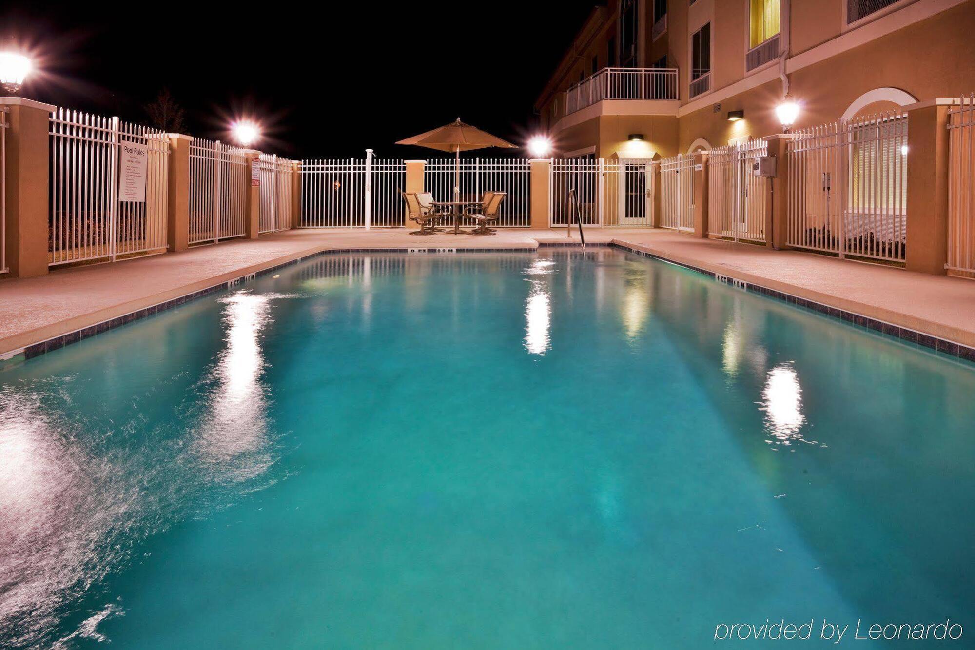 Holiday Inn Express Lake Wales North-Winter Haven By Ihg Waverly Bagian luar foto